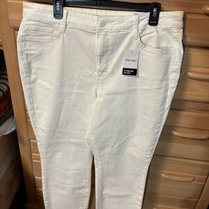 Nine West Sculpting Denim White Skinny Jeans 18